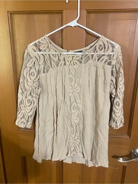 Hannah Cream Lace Yoke Three-Quarter Sleeve Blouse
